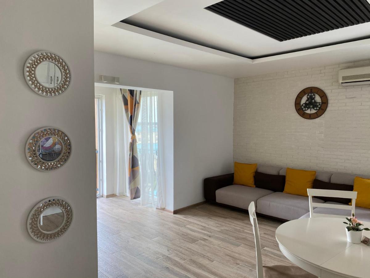 Sunny Deluxe Apartment Cosmopolis Stefanestii de Jos Extérieur photo